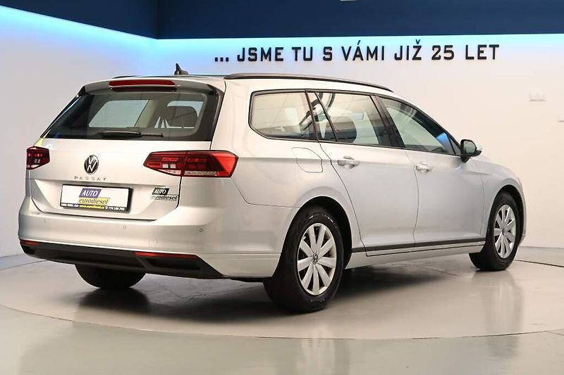 Volkswagen Passat (2021) 2.0 LED Kamera TDI - fotka 5 z 30