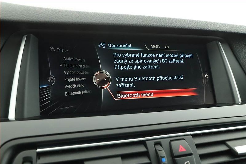 BMW Řada 5 (2015) 520d xDrive, 4X4, Automat - fotka 16 z 34