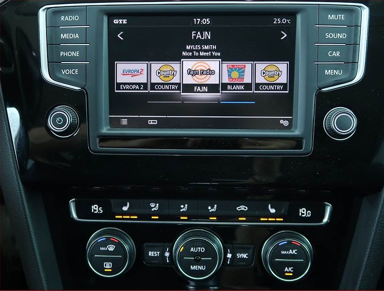 Volkswagen Passat (2017) Highline 1.4 GTE, Automat - fotka 12 z 24