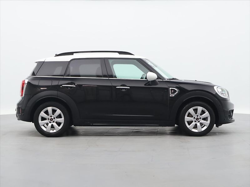 Mini Countryman 2,0 SD 140kW ALL4 Aut. LED - fotka 8 z 35