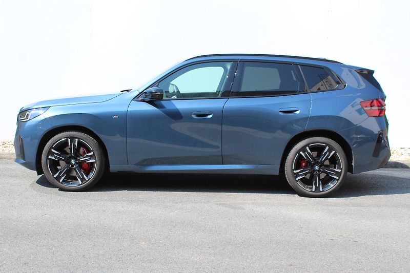 BMW X3 M50 xDrive - fotka 9 z 23