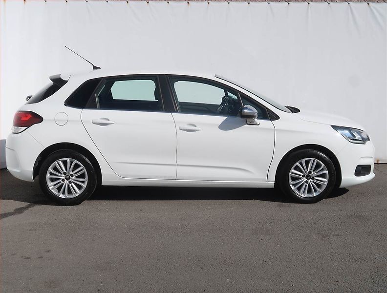 Citroën C4 (2017) 1.6 BlueHDi, Navi, Tempomat - fotka 6 z 20