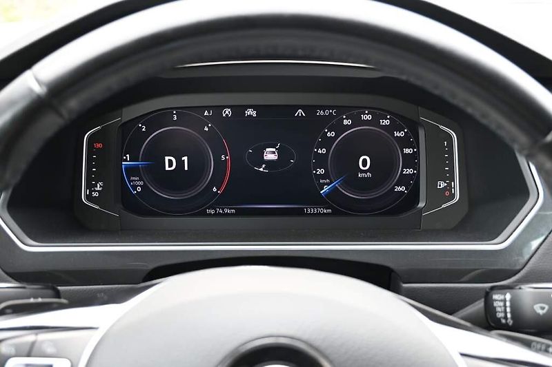 Volkswagen Tiguan (2021) 2.0 4Motion LED Matrix DSG ACC - fotka 29 z 35