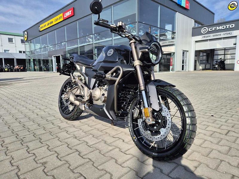 Zontes 125 G1 (2026) 125 Scrambler - drátěná kola - fotka 1 z 19