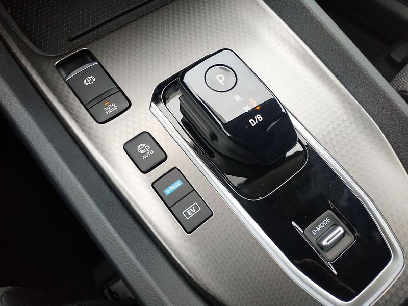 Nissan Qashqai E-POWER AT, 2WD, ZADÁNO - fotka 26 z 29