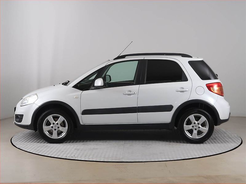 Suzuki SX4 (2013) 1.6 VVT, 4X4, Serv.kniha - fotka 3 z 15