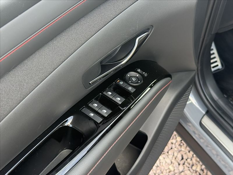 Hyundai Tucson 1,6 T-GDI 110kW Go N-Line - fotka 6 z 23