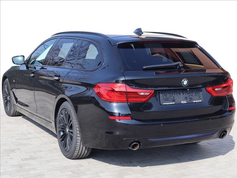 BMW Řada 5 3,0 XD SportLine Adaptive LED - fotka 4 z 45