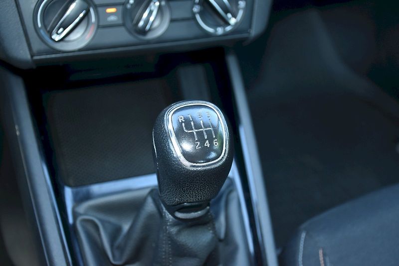 Škoda Kamiq (2022) Ambition 1.0 TSI 81kW - fotka 21 z 28