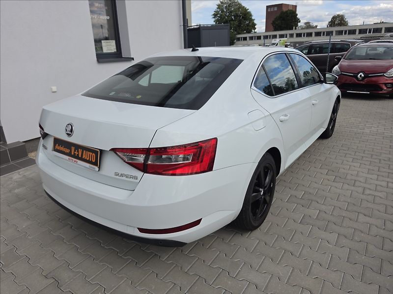 Škoda Superb III 1,4TSi 110KW DSG Style - fotka 5 z 53