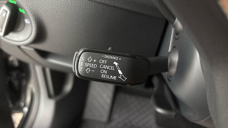 Škoda Superb 2.0 TDI DSG Style Combi - fotka 14 z 27