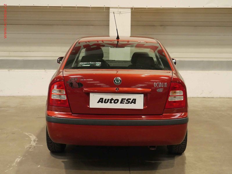 Škoda Octavia (2003) 1.6 MPi, 2.maj,ČR - fotka 5 z 13