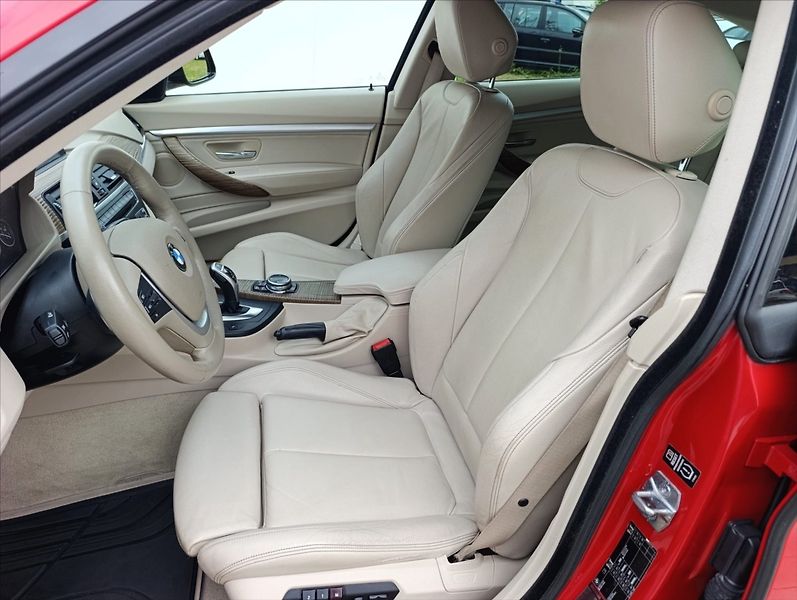 BMW Řada 3 2,0 325D GT Aut. kůže navi kam - fotka 15 z 39