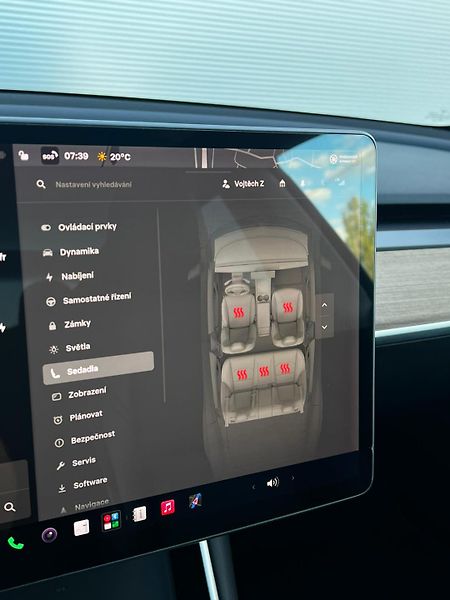 Tesla Model 3 Long Range AWD 75kWh FSD - fotka 17 z 25