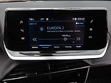 Peugeot 2008 (2023) 1.2 PureTech, Automat - náhled 16