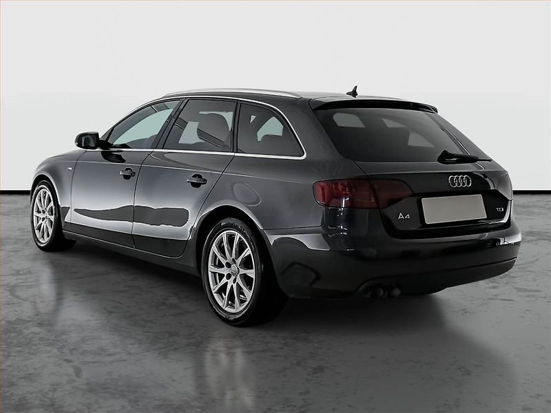 Audi A4 (2011) S-Line 2.0 TDI, Navi, Xenony - fotka 4 z 17