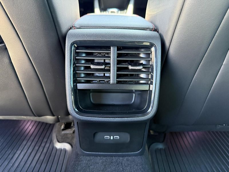 Škoda Octavia DSG 2,0 TSi 180 kW RS - fotka 21 z 24