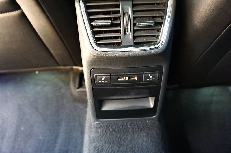 Škoda Octavia (2018) 2,0 TSI 169 kW - fotka 26 z 51