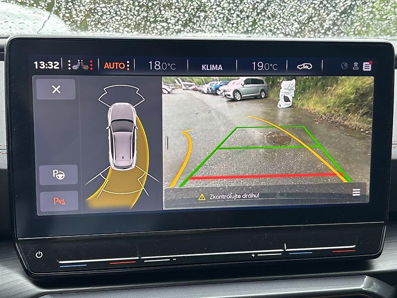Cupra Formentor (2024) 1.5 TSI DSG - fotka 12 z 29