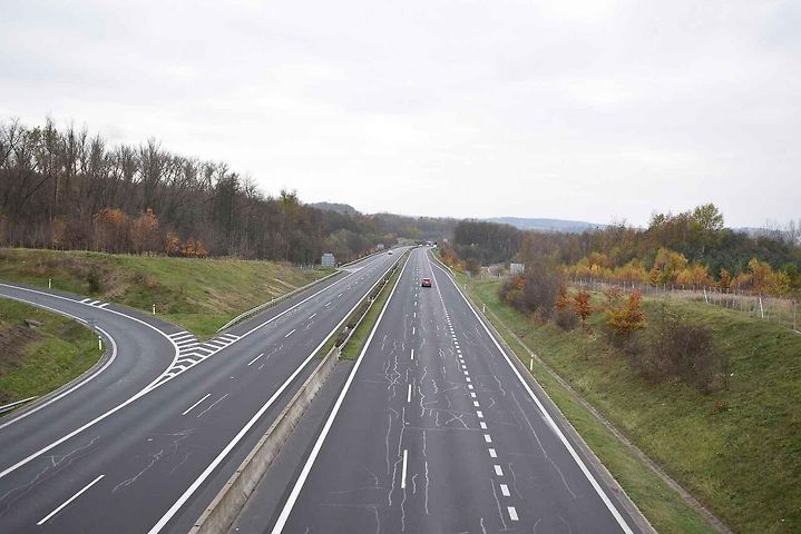 K drtivé většině nehod dochází na dálnici D6