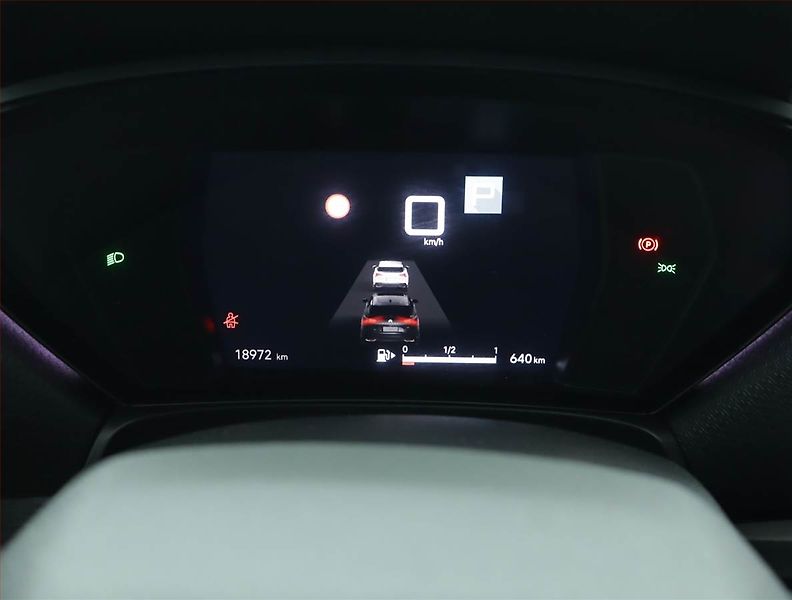 Citroën C5 X (2022) 1.2 PureTech - fotka 11 z 16