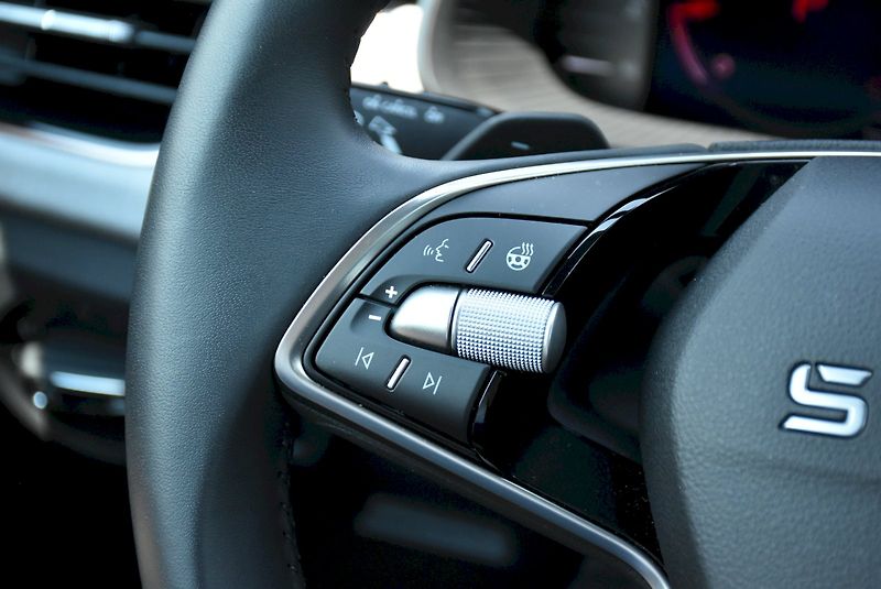 Škoda Kamiq (2025) Top Selection 1.0 TSI 85kW DSG - fotka 21 z 25