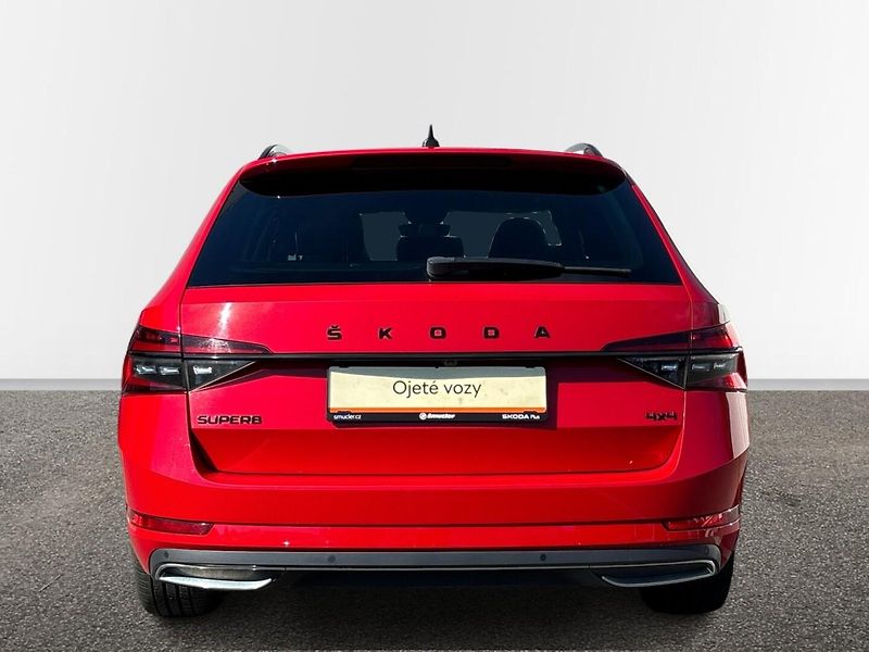 Škoda Superb SportLine DSG 4x4 - fotka 17 z 30