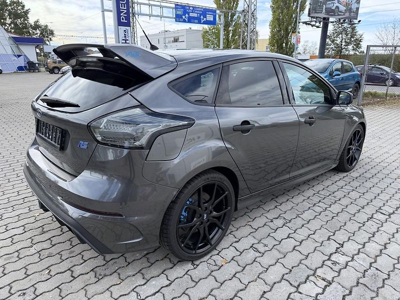 Ford Focus RS 2.3i 257 kW 4x4 odp. DPH - fotka 5 z 23
