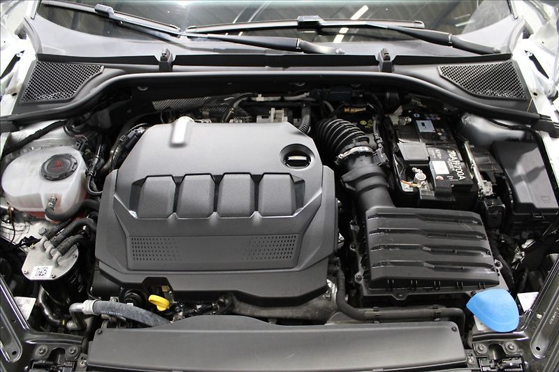 Škoda Octavia 2,0 TDI Ambition 1.majitel CZ - fotka 7 z 33