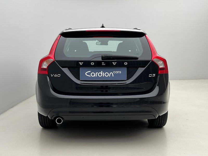 Volvo V60 D3 MOMENTUM AUT  - fotka 11 z 36