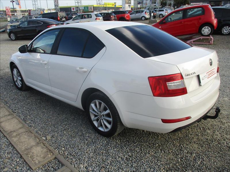 Škoda Octavia 1,6 TDI, DSG,klima,serv.kniha, - fotka 7 z 33