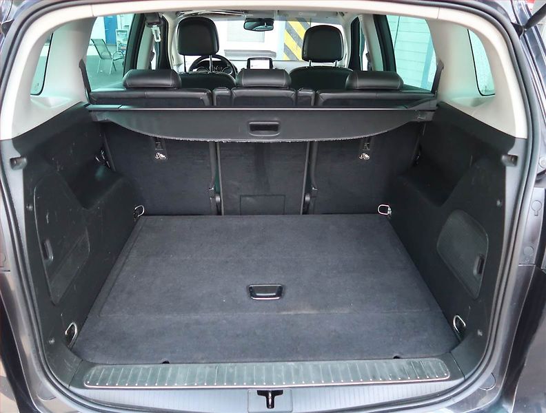 Opel Zafira (2013) Cosmo 1.6 CDTI, Tempomat - fotka 13 z 15