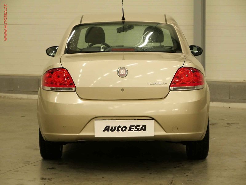 Fiat Linea (2011) 1.4i, ČR, Klima - fotka 5 z 20