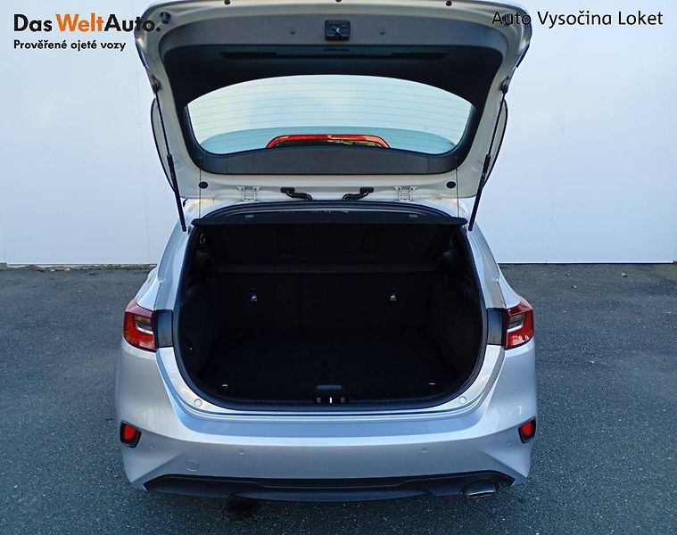 Kia Ceed (2023) 1.0 T-GDI 73 kW benzín manuál - fotka 18 z 25