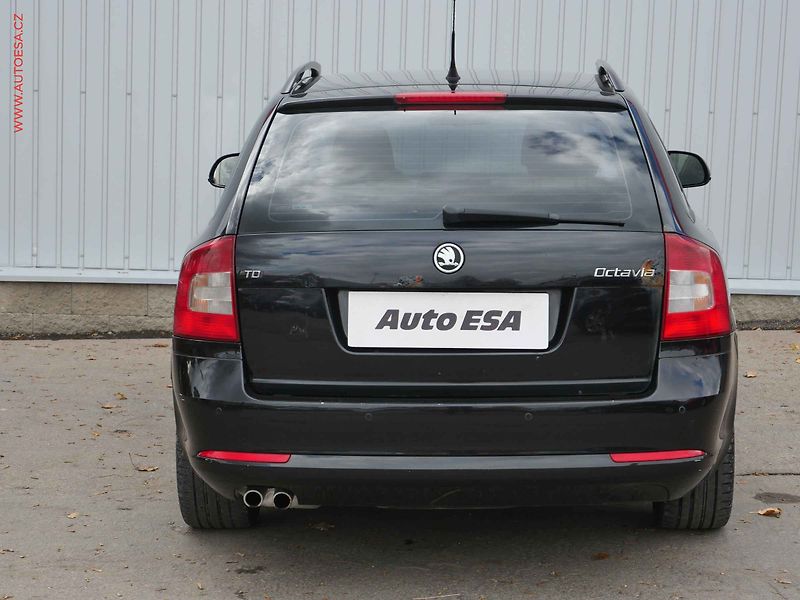 Škoda Octavia (2009) 1.9 TDi, Ambiente - fotka 5 z 24