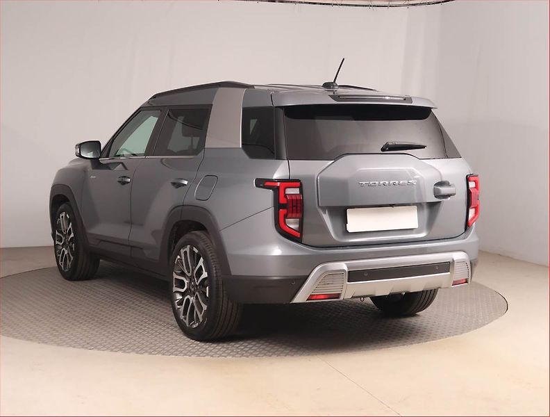 SsangYong Torres (2025) Premium 1.5 T-GDI - fotka 4 z 17