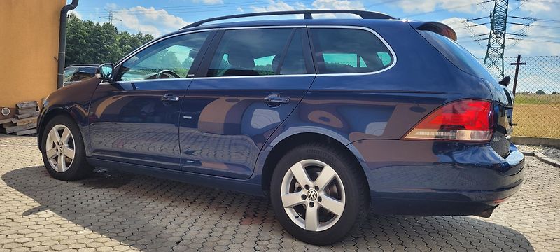 Volkswagen Golf (2012) 1,2TSi 77kW benzín „STYLE“ - fotka 8 z 32