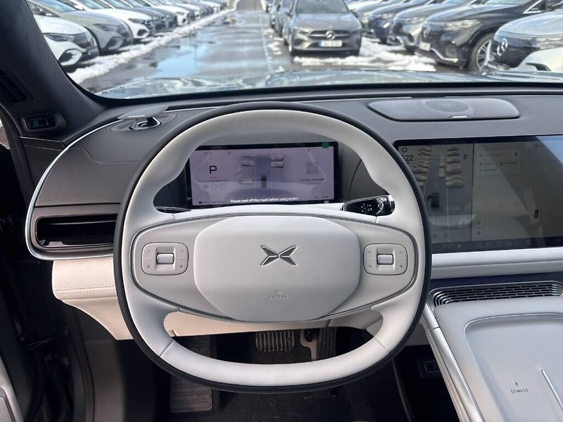 Xpeng G9 (2026) AWD Performance Pro - fotka 11 z 15