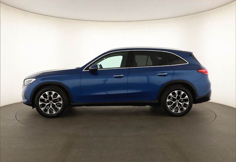 Mercedes-Benz GLC (2025) 220 d 4MATIC, AMG Line - fotka 3 z 21