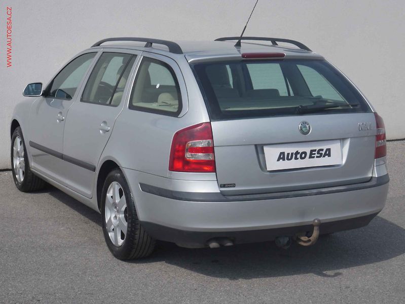 Škoda Octavia (2006) 2.0 TDi, STK3/28 - fotka 6 z 13