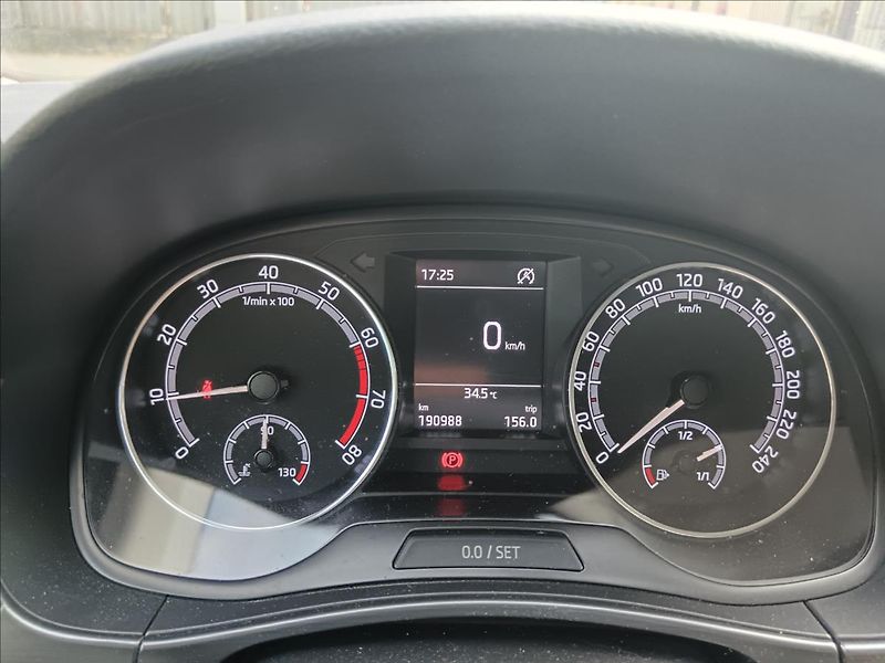 Škoda Fabia 1,0 TSi Business  Clever - fotka 21 z 21