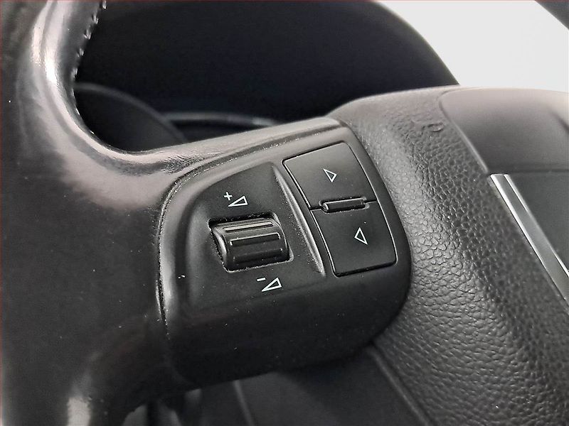 Škoda Superb (2009) 2.0 TDI, Navi, Tempomat - fotka 17 z 20