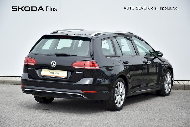 Volkswagen Golf (2020) MARATHON EDITION 1.5 TSI 96kW - fotka 2 z 33