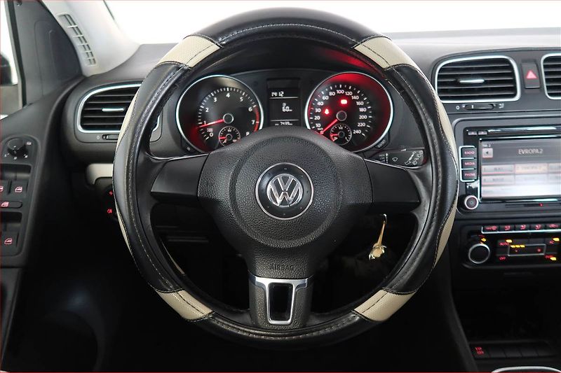 Volkswagen Golf (2009) 1.4 16V, nová STK, CZ doklady - fotka 14 z 14
