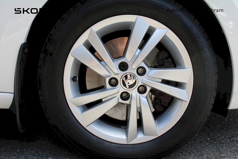 Škoda Rapid (2014) Ambition Plus 1.6TDI / 66kW 5° - fotka 22 z 22