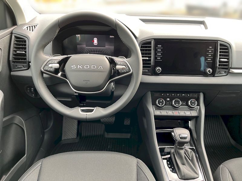 Škoda Karoq (2025) SELECTION 1.5 TSI DSG - fotka 5 z 30