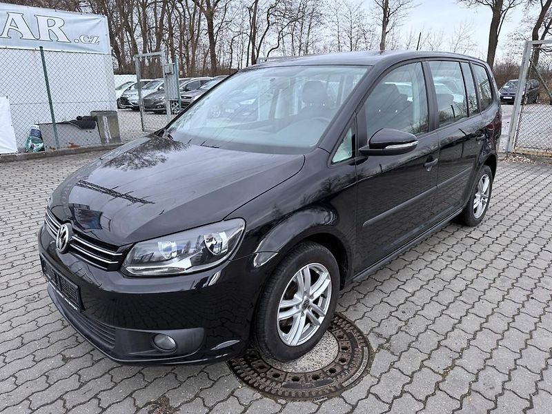 Volkswagen Touran 1.6 TDI 77 kW servisní knížka - fotka 1 z 20