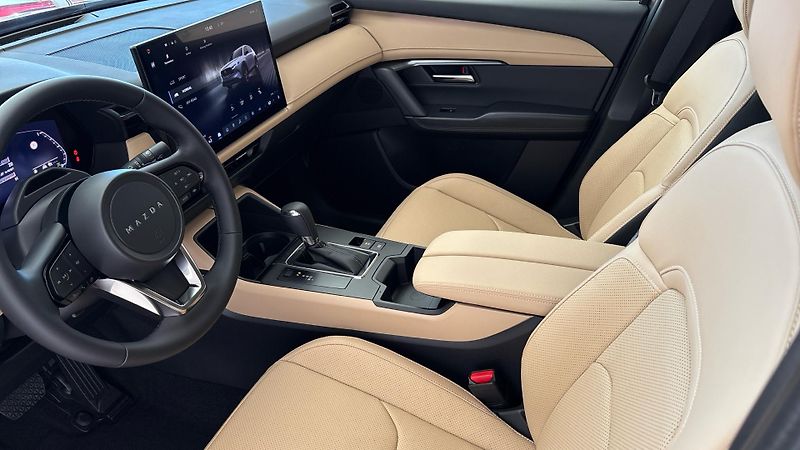 Mazda CX-5 (2026) 2.5 AWD Homura BÉŽOVÁ KŮŽE - fotka 6 z 28