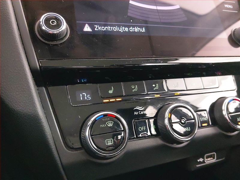 Škoda Octavia (2019) Ambition 1.5 TSI, Tempomat - fotka 20 z 21
