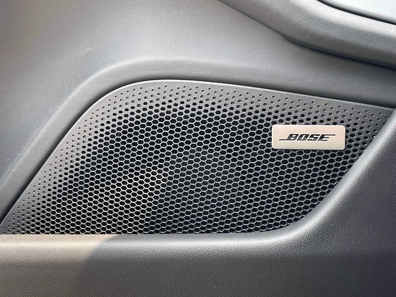 Porsche Taycan Sport Turismo HuD Pano InnoDri - fotka 23 z 26